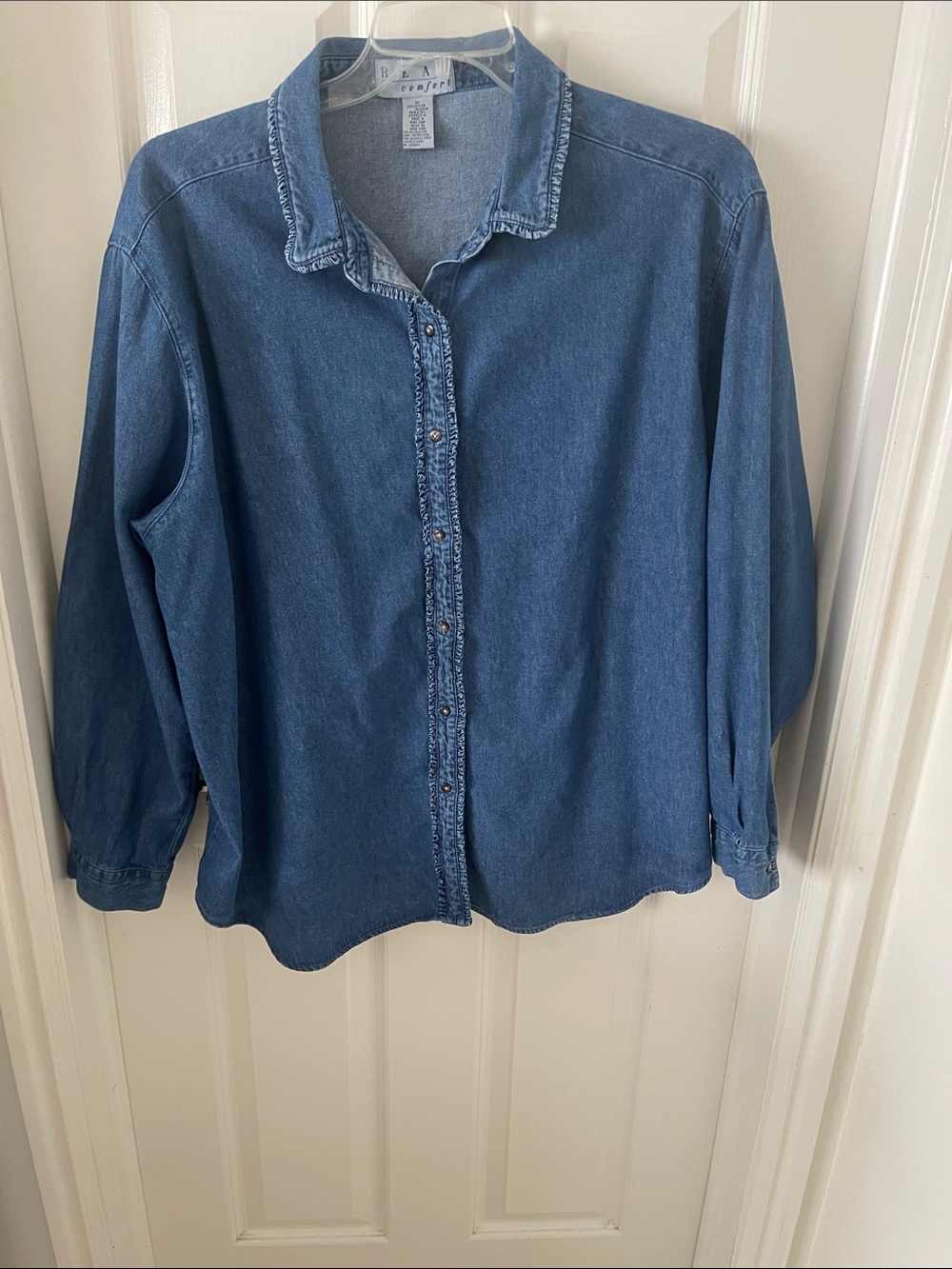 Denim Button-Up Shirt in Classic Blue